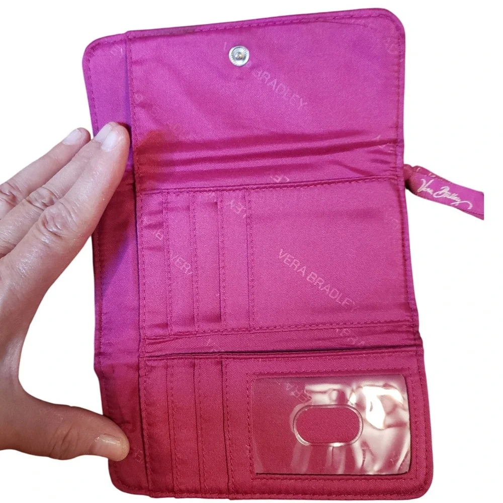 Vera Bradley Quilted Wristlet Wallet Clutch‎ Pink Signature Logo Double Snap